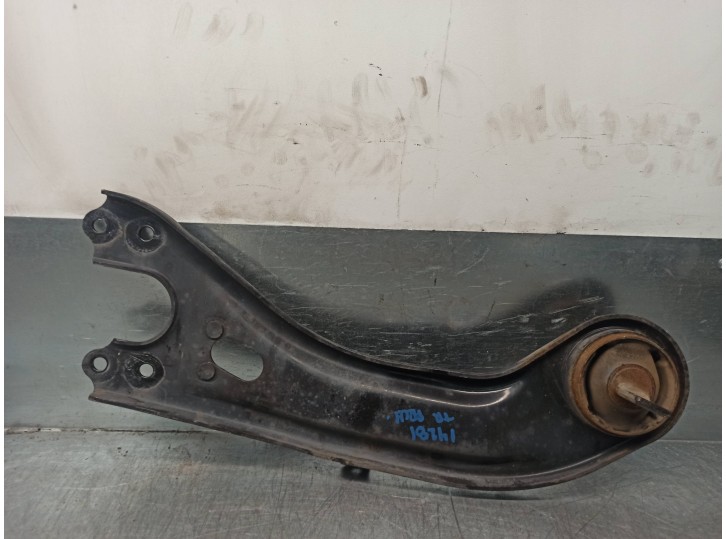Recambio de brazo suspension inferior trasero derecho para hyundai i40 1.7 crdi cat referencia OEM IAM 552803Z000  