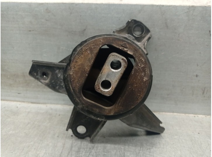 Recambio de soporte motor izquierdo para kia sorento iii (um) 2.2 crdi referencia OEM IAM 21830C5400 21830C5400 147007