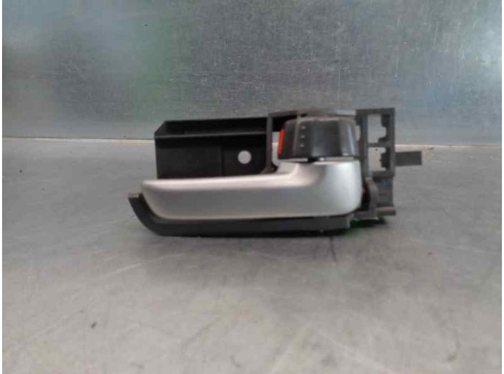 Recambio de maneta interior trasera derecha para nissan pixo (uao) 1.0 referencia OEM IAM 8311075J0 806704A00F 