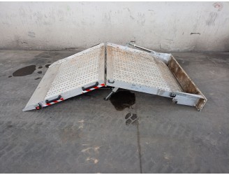 Recambio de carroceria para volkswagen crafter caja/chasis (sz_) 2.0 tdi referencia OEM IAM 08101425 WAKU