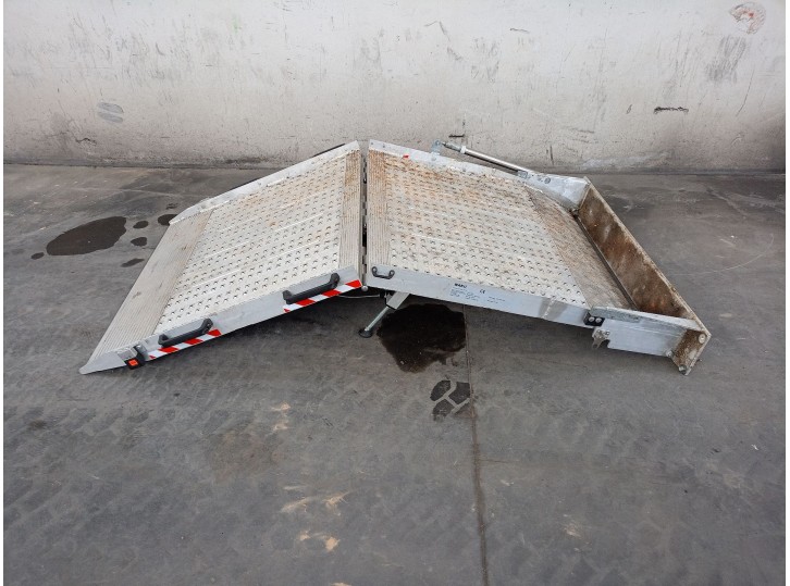 Recambio de carroceria para volkswagen crafter caja/chasis (sz_) 2.0 tdi referencia OEM IAM 08101425 WAKU