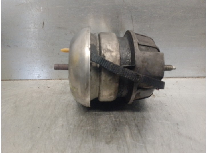 Recambio de soporte motor para jaguar s-type 2.7 v6 diesel cat referencia OEM IAM 4R036A003CB 270405 