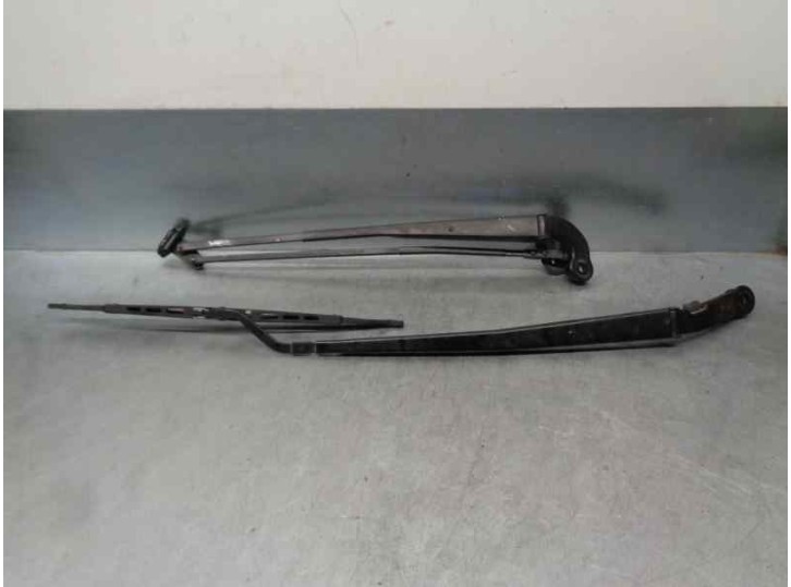 Recambio de brazo limpia delantero derecho para lexus ls400 (ucf20) básico (ucf 20) referencia OEM IAM 8521150090  