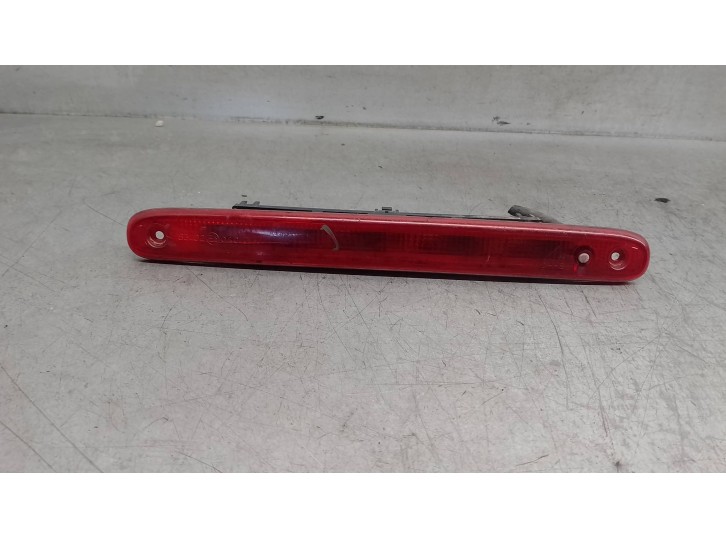 Recambio de luz central de freno para citroën c1 1.0 cat (384f) referencia OEM IAM 6351W4 