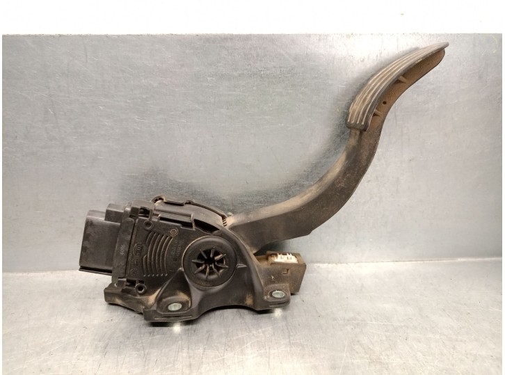 Recambio de potenciometro pedal para volvo xc70 ii (136) d4 awd referencia OEM IAM 31329058 31329058 6PV01083401