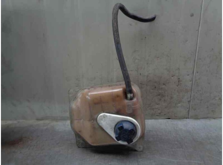 Recambio de deposito expansion para audi a6 avant (c4) 2.5 tdi referencia OEM IAM 4A0121403  