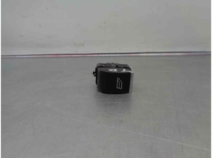 Recambio de mando elevalunas trasero derecho para ford focus lim. 1.6 tdci cat referencia OEM IAM F1ET14529AA 