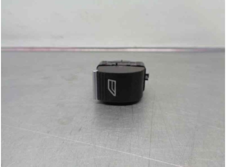 Recambio de mando elevalunas trasero izquierdo para ford focus lim. 1.6 tdci cat referencia OEM IAM F1ET14529AA 