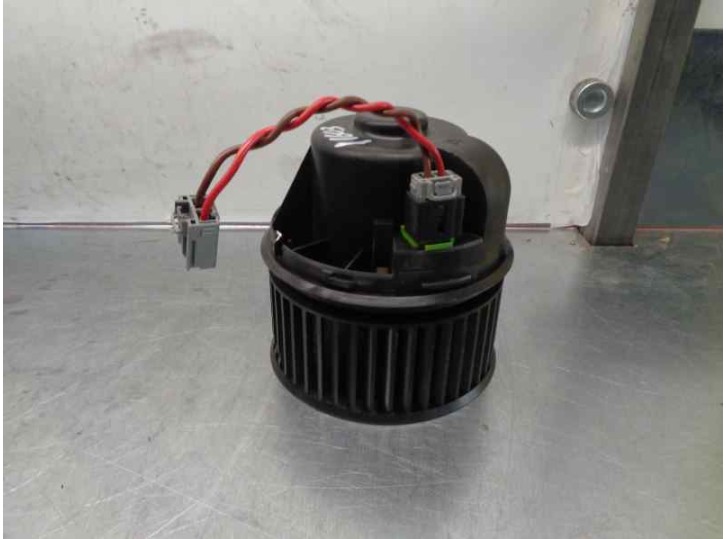Recambio de motor calefaccion para ford focus lim. 1.6 tdci cat referencia OEM IAM AV6N18456AA 