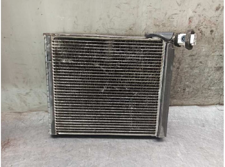 Recambio de evaporador aire acondicionado para toyota prius (nhw30) 1.8 16v cat (híbrido) referencia OEM IAM 06P27H2745B 
