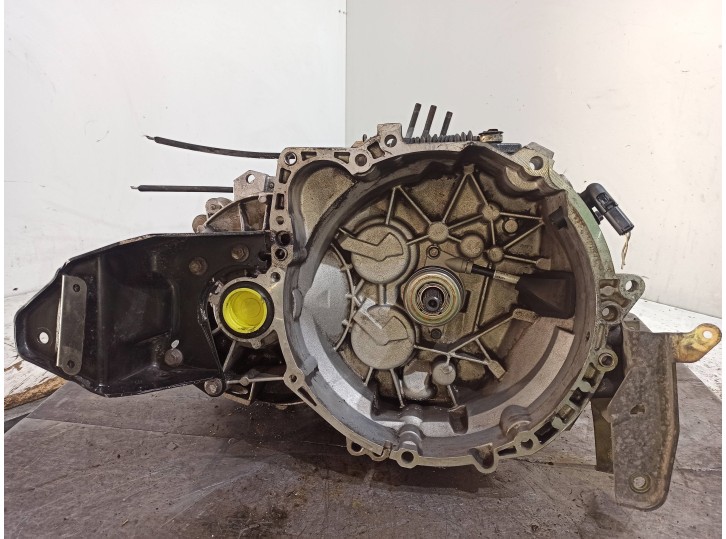 Recambio de caja cambios para volvo v40 familiar 1.9 diesel cat referencia OEM IAM 1023825 1023678 