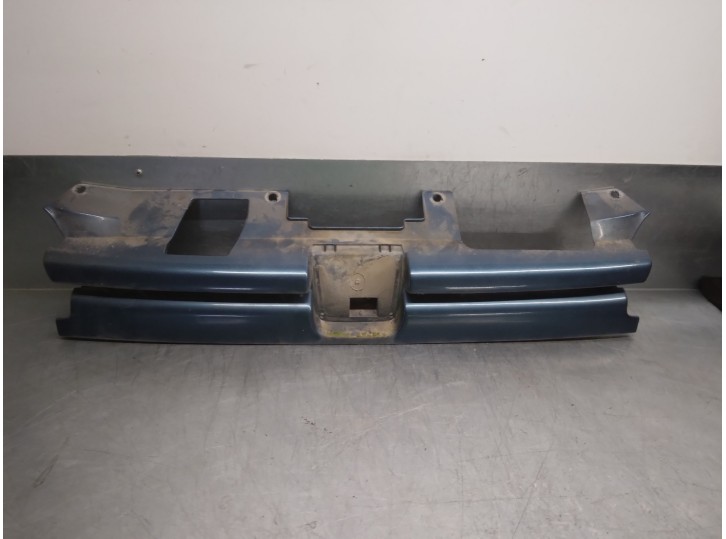 Recambio de rejilla delantera para peugeot 306 berlina 3/5 puertas (s1) 1.9 diesel referencia OEM IAM 9621133177  