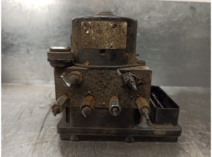 Recambio de abs para ssangyong rodius xdi referencia OEM IAM 4894021710  