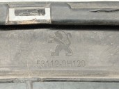 Recambio de rejilla paragolpes delantero para peugeot 108 1.0 vti 72 referencia OEM IAM 531120H120 1612201980 