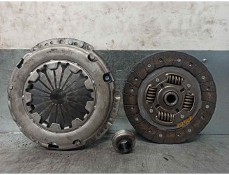 Replacement clutch kit for Peugeot 1007 1.6 16V CAT OEM IAM reference 