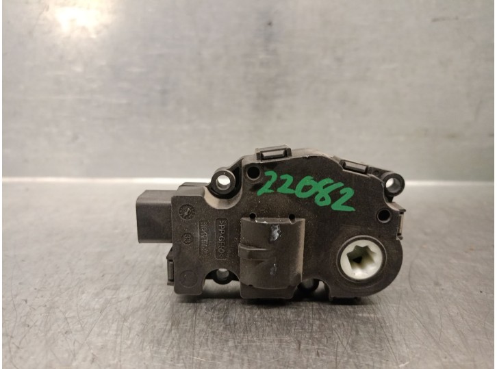 Recambio de motor apertura trampillas climatizador para bmw x4 (f26) xdrive 20 d referencia OEM IAM 412650750  