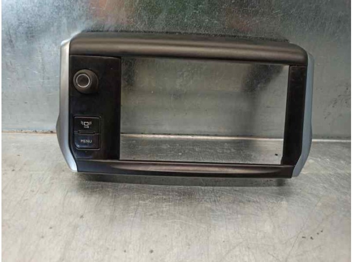 Recambio de consola para peugeot 208 1.6 e-hdi fap referencia OEM IAM 9673861377 