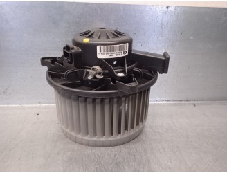 Recambio de motor calefaccion para opel insignia berlina 2.0 cdti cat referencia OEM IAM 13263279 5242673401 