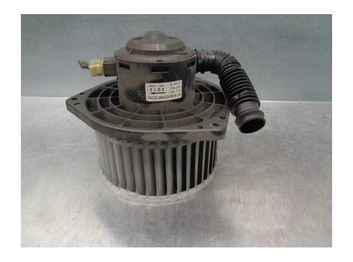 Recambio de motor calefaccion para ssangyong rodius xdi referencia OEM IAM 40510402  