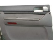 Recambio de guarnecido puerta trasera izquierda para ssangyong rodius xdi referencia OEM IAM 7320121000 