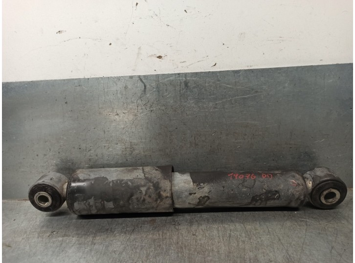 Recambio de amortiguador delantero derecho para iveco daily ka 2.3 diesel cat referencia OEM IAM 504198992  