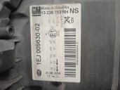 Recambio de faro derecho para opel insignia berlina 2.0 cdti cat referencia OEM IAM 13226783 5 PUERTAS