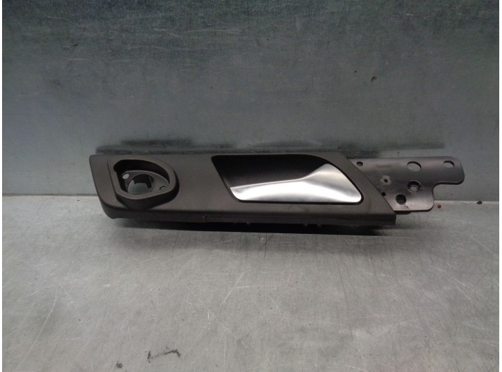Recambio de maneta interior delantera derecha para volkswagen passat variant (365) 2.0 tdi referencia OEM IAM 3AA867440 
