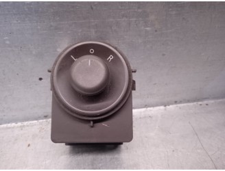 Replacement mirror control switch for opel insignia saloon 2.0 cdti cat OEM IAM reference 13271828 