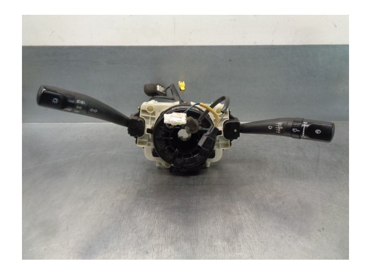 Recambio de mando luces para ssangyong rodius xdi referencia OEM IAM 8592208030 8592208050 