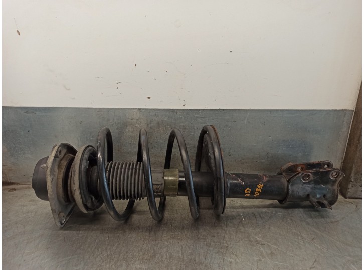 Replacement front right shock absorber for Fiat Brava (182) 1.9 turbodiesel OEM IAM reference 46803282 