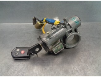 Recambio de conmutador de arranque para ssangyong rodius xdi referencia OEM IAM 8711021000  