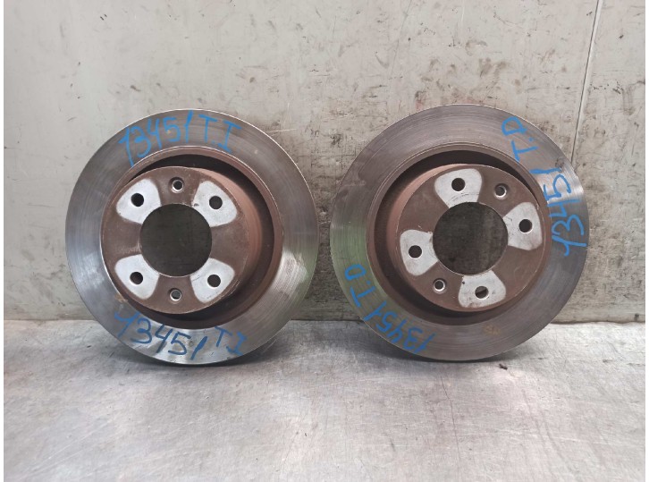 Recambio de disco freno trasero para citroën c5 berlina 2.0 hdi referencia OEM IAM 4246W4  