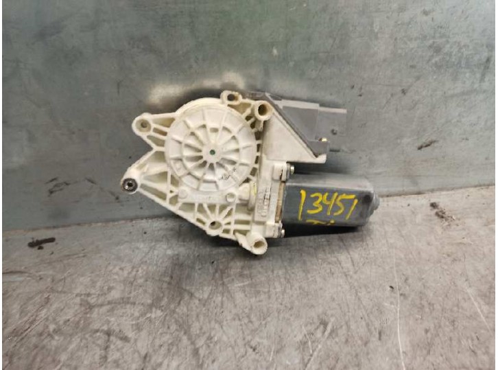 Recambio de motor elevalunas trasero izquierdo para citroën c5 berlina 2.0 hdi referencia OEM IAM 9632533480 6 PINES 5 PUERTAS