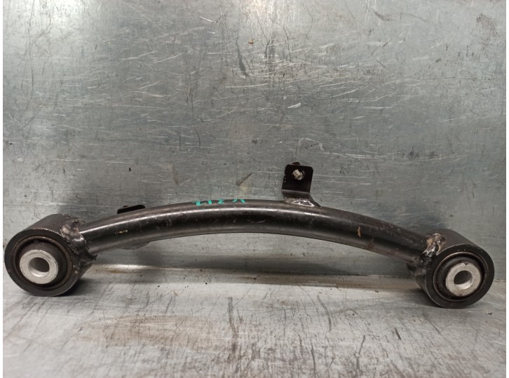 Recambio de brazo suspension superior trasero izquierdo para ssangyong rodius xdi referencia OEM IAM 4561021100  