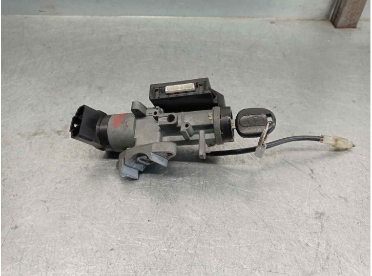 Recambio de conmutador de arranque para daewoo nubira berlina 1.8 cat referencia OEM IAM 96456677 5218101000 