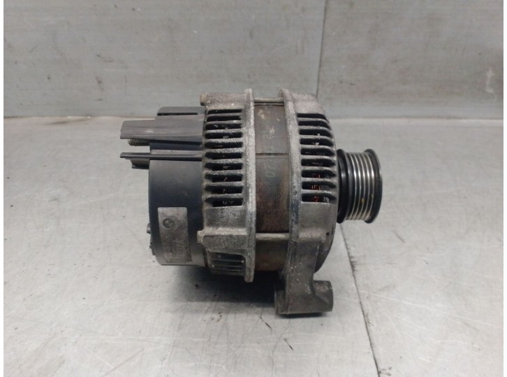 Recambio de alternador para bmw 3 (e46) 320 d referencia OEM IAM 7788223A103 12317788248 2542588C VALEO