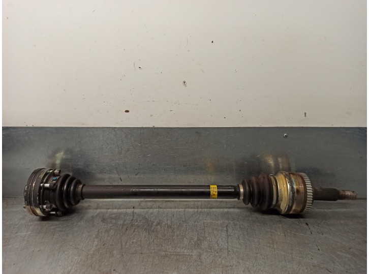 Recambio de transmision trasera izquierda para ssangyong rodius xdi referencia OEM IAM 4230021250  