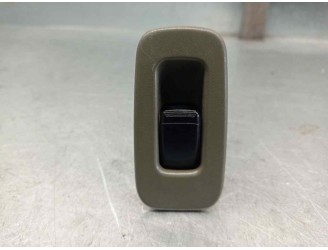 Recambio de mando elevalunas trasero derecho para daewoo nubira berlina 1.8 cat referencia OEM IAM 612W16200  