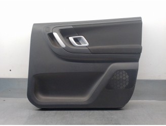 Recambio de guarnecido puerta trasera derecha para skoda roomster (5j7) 1.9 tdi referencia OEM IAM 5J7867212  5 PUERTAS