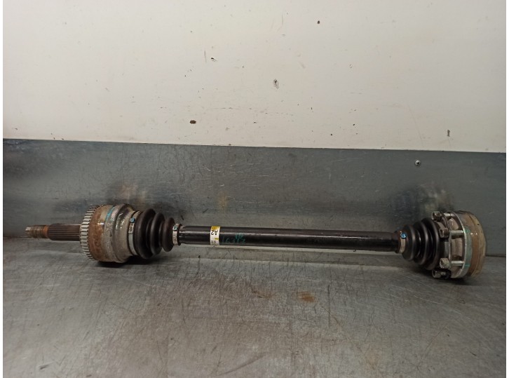 Recambio de transmision trasera derecha para ssangyong rodius xdi referencia OEM IAM 4230021250  