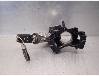 Replacement ignition switch for Opel Insignia saloon 2.0 CDTI cat OEM IAM reference 25799293 91990410098 BOSCH