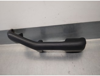 Replacement front right interior door handle for Audi 100 Saloon (443) 2.2 OEM IAM reference 441867172A 