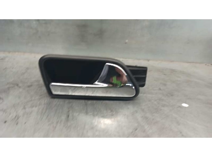 Recambio de maneta interior trasera derecha para volkswagen touran (1t1) 1.6 16v fsi referencia OEM IAM 1T0839114B 