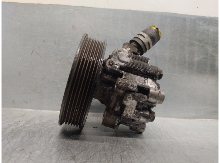 Recambio de bomba servodireccion para opel insignia berlina 2.0 cdti cat referencia OEM IAM 95521951 55563329 
