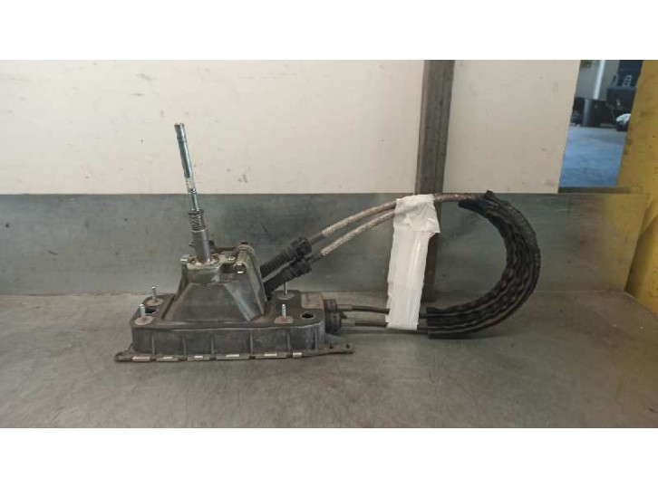 Recambio de palanca cambio para volkswagen touran (1t1) 1.6 16v fsi referencia OEM IAM 1K0711061A  