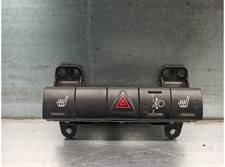 Recambio de warning para dodge caliber 2.0 16v cat referencia OEM IAM P04602712  