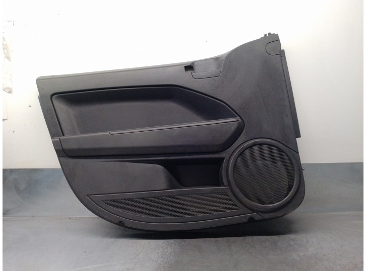 Recambio de guarnecido puerta delantera izquierda para dodge caliber 2.0 16v crd cat referencia OEM IAM 1DL411DVAA 5 PUERTAS