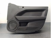 Recambio de guarnecido puerta delantera derecha para dodge caliber 2.0 16v crd cat referencia OEM IAM 1DL401DVAA 5 PUERTAS