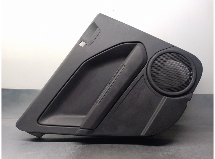 Recambio de guarnecido puerta trasera izquierda para dodge caliber 2.0 16v crd cat referencia OEM IAM 1DL431DVAA 5 PUERTAS