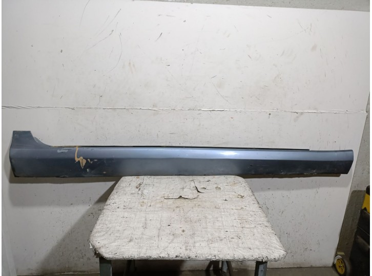 Recambio de faldon lateral para volvo v90 ii station wagon (235) d5 awd referencia OEM IAM 39840966 39840966 